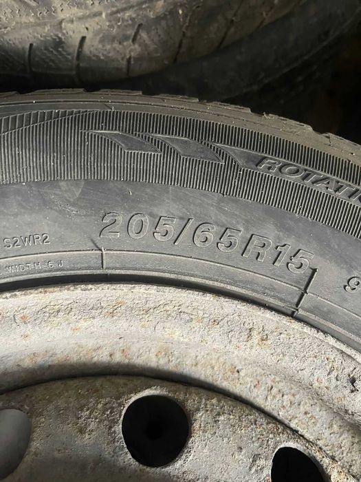 Продам резину зимнюю с дисками