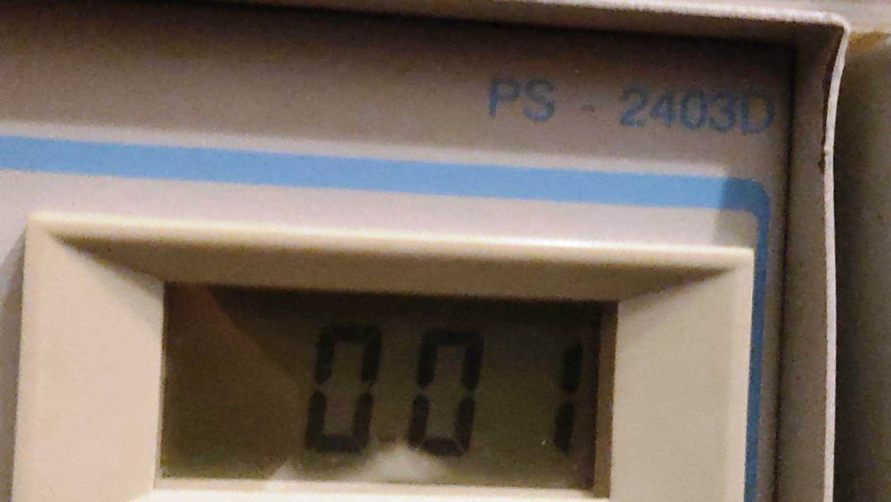 Vand doua surse model 2403D-Voltcraft Conrad