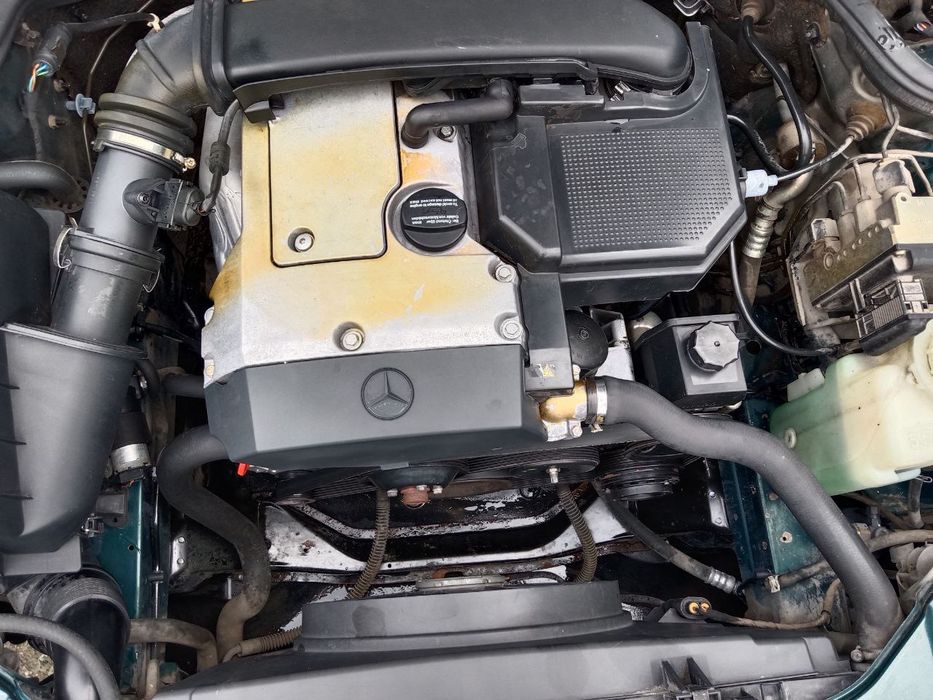 Мерседес 210,111 матор,