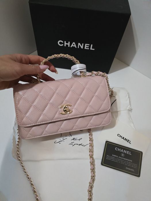 Налична чанта Chanel WOC Pearl