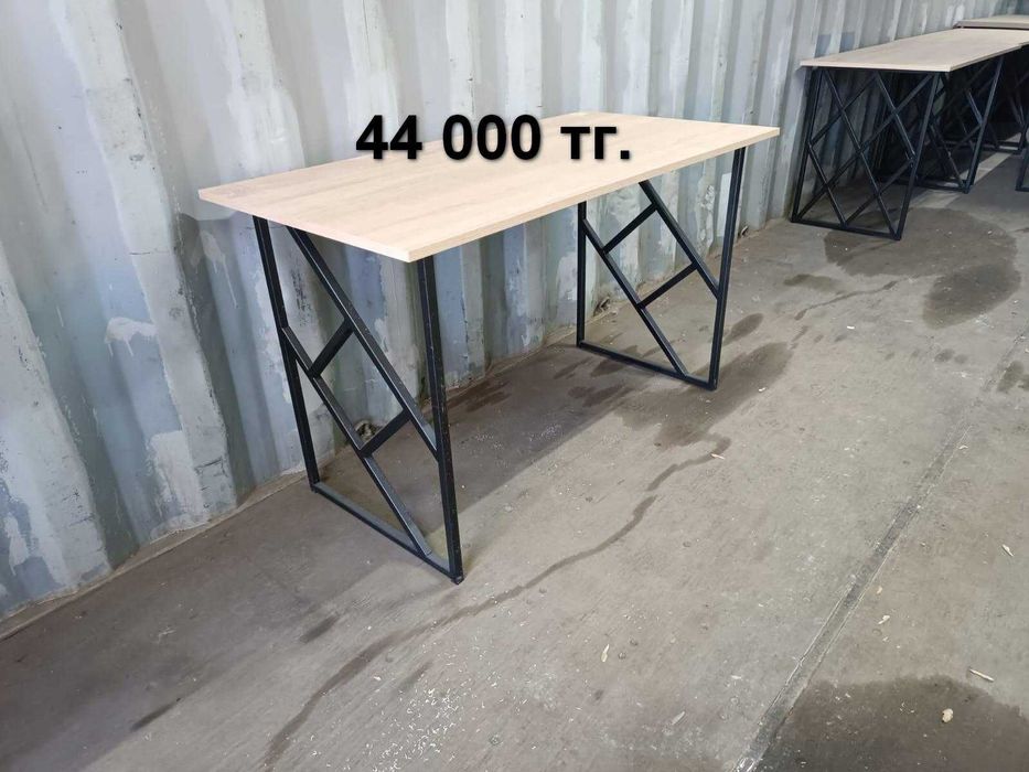 Столы в стиле лофт