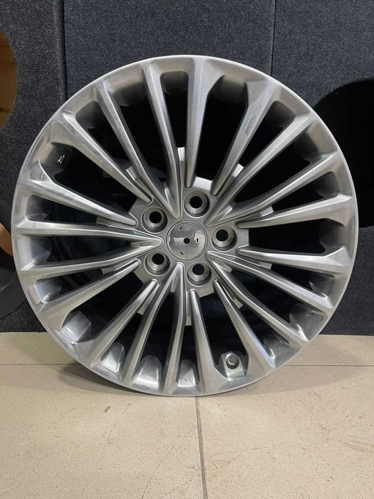 Продам новые диски на r18 на Тойоту Toyota camry Lexus 5x114