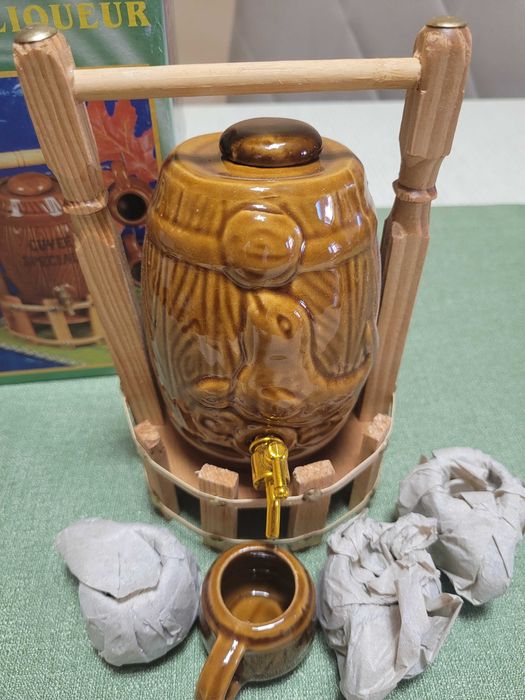 Сервиз за ракия, керамичен