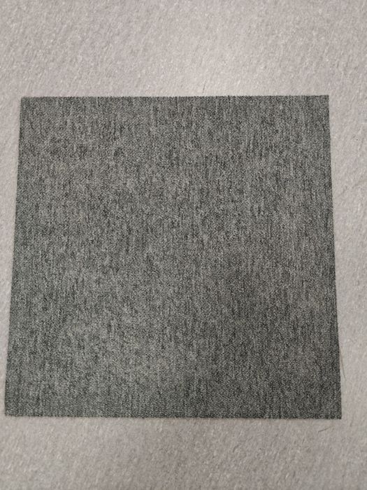 Продам ковролин плитками 50*50