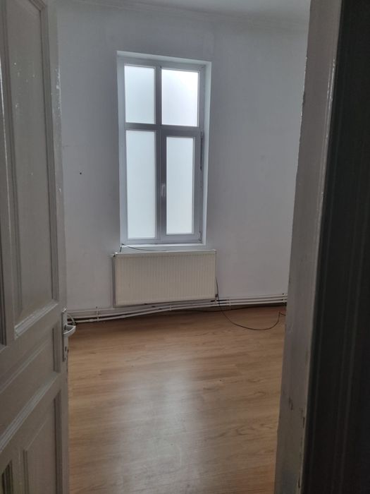 Spatiu / casa ultracentral Pitesti