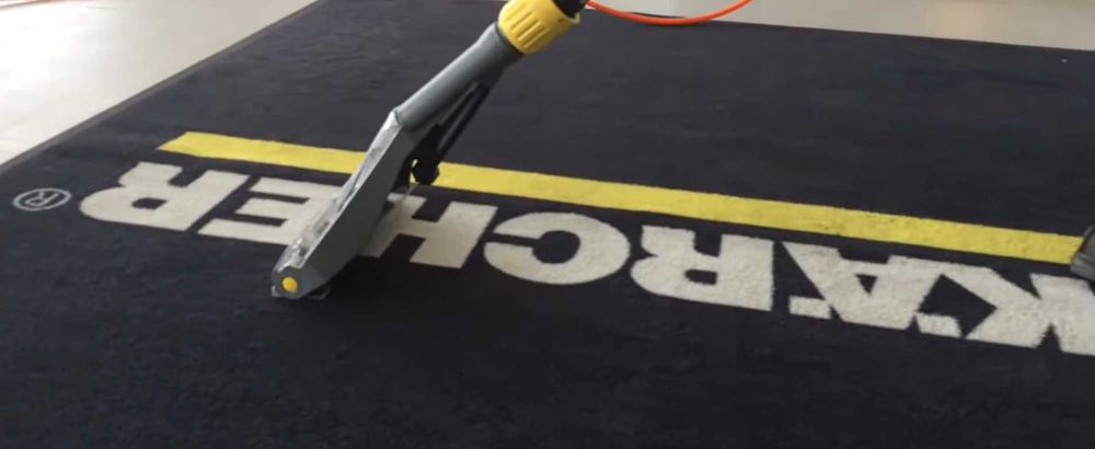 Închiriez aspirator profesional Karcher cu injecție-extracție 100lei/24h