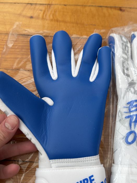 Вратарски,футболни ръкавици Reusch pure contack размер 10