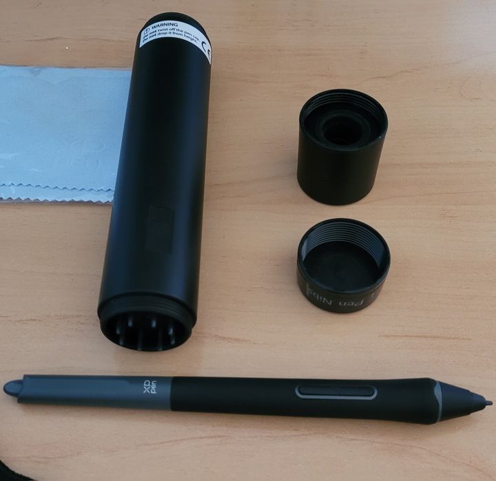 Tabletă grafică XP-Pen Artist 15.6 pro v2. Stare impecabilă