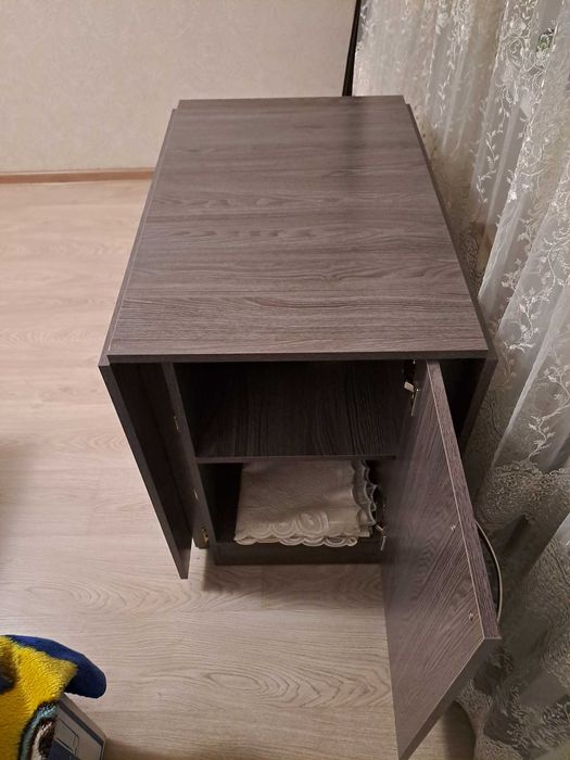 Продам стол-трасформер.