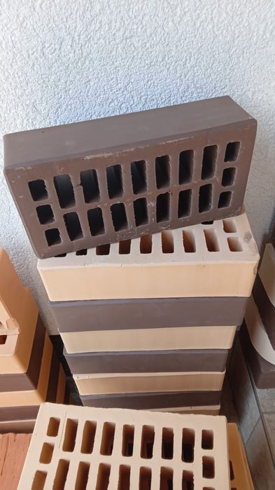 Vând cărămidă aparentă nouă