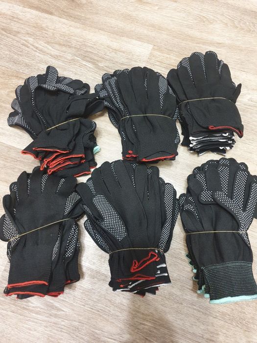 Продам перчатки все что на фото 60 пар