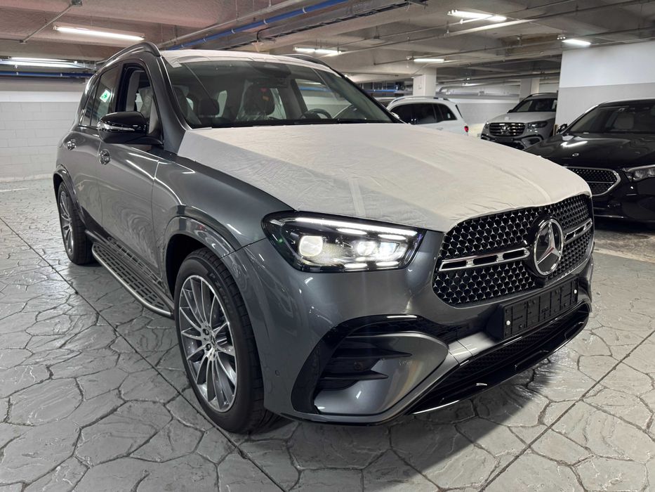 GLE 450 SUV Graphite gray on black