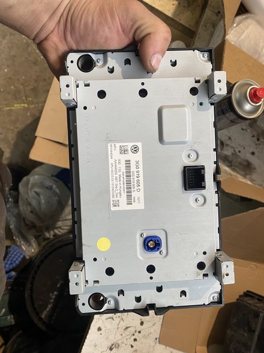 дисплей мултимедия пассат б8 passat b8