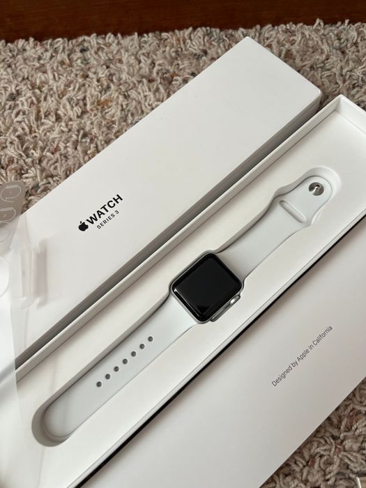 Apple Watch Series 3 оригинал, отличное состояние