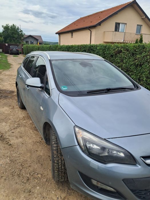 Opel Astra 2014 1.7 motorina