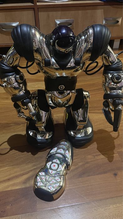 Продается робот