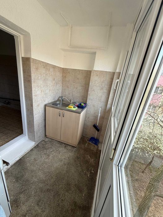 Vand apartament 2 camere Craiova - zona Sarari