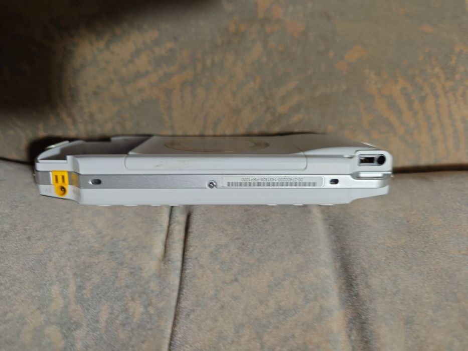 Consola portabila Sony PSP 1000 PHAT WHITE JAPONIA