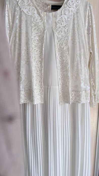 Продаётся платье.