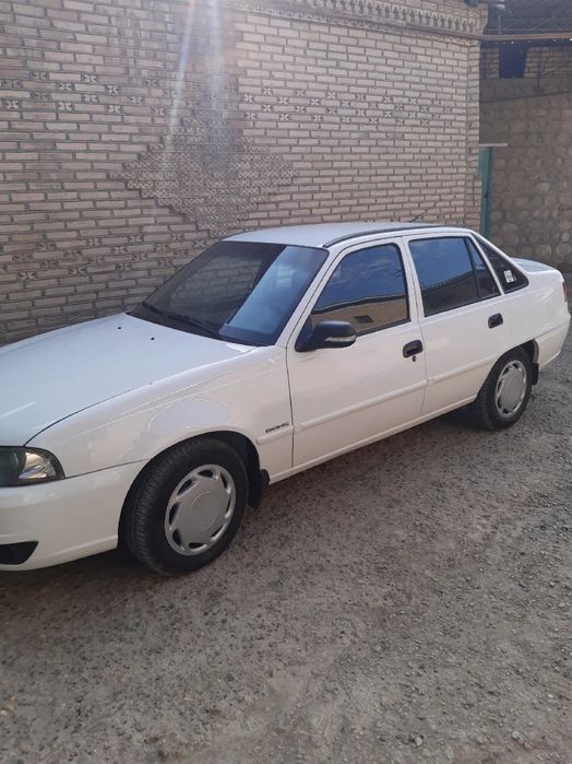 Шевролет нексия 2  1.6