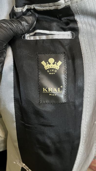 Костюм 2ка серого цвета