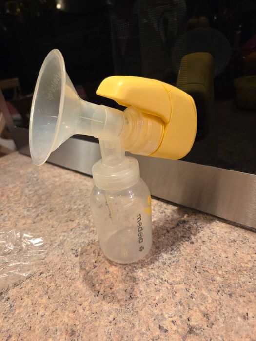 Електрическа помпа за кърма Medela със скорости