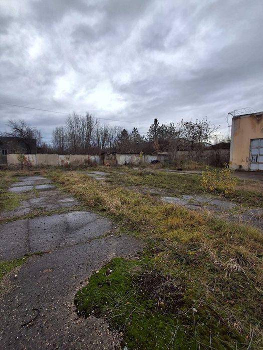 Proprietate de vanzare: teren intravilan cu constructii inscrise in cadastru