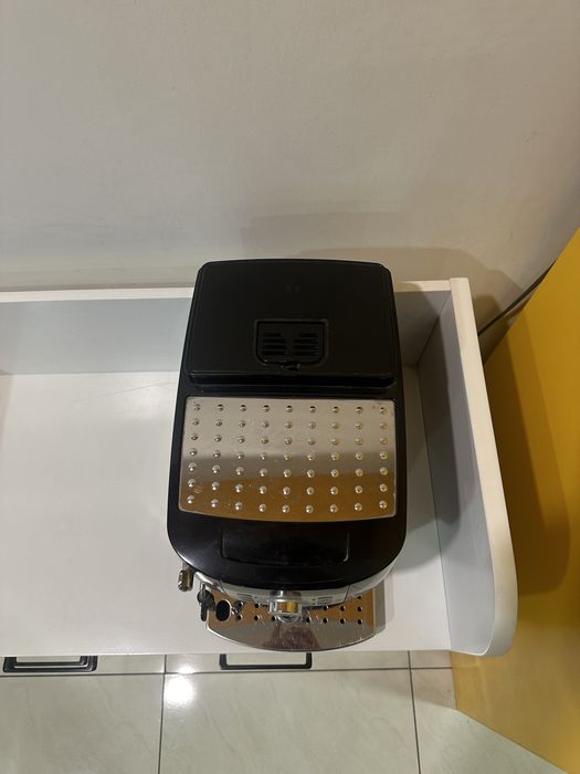 Кофемашина Делонжи