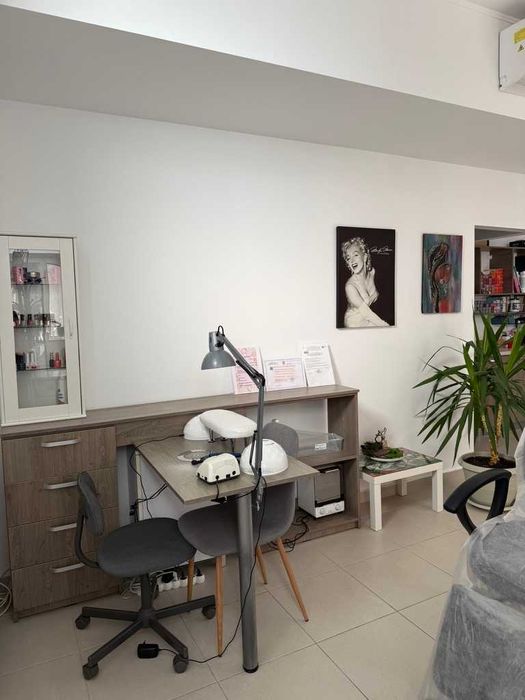 Post manichiura-pedichiura luminos si aerisit-Tatarasi