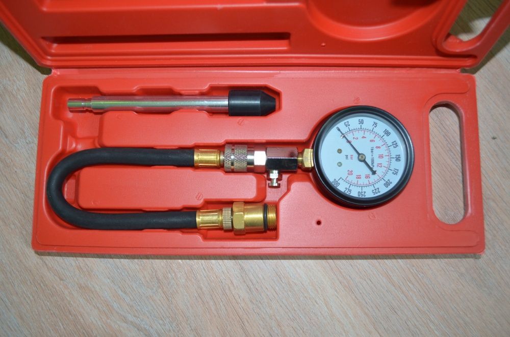 Компрессометр для бензиновых двигателей