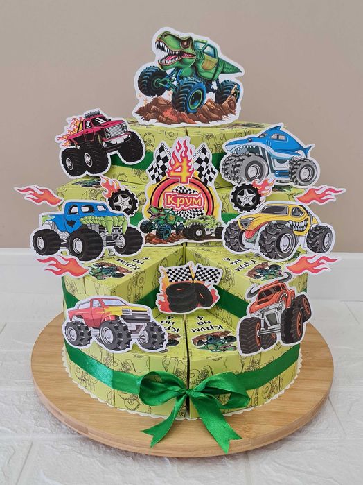 Картонена/хартиена торта с  пълнеж