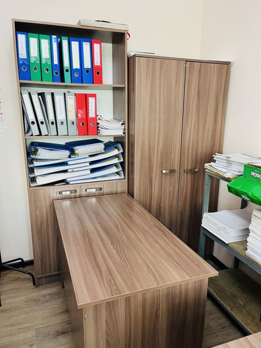 Офисная мебель в отличном состоянии