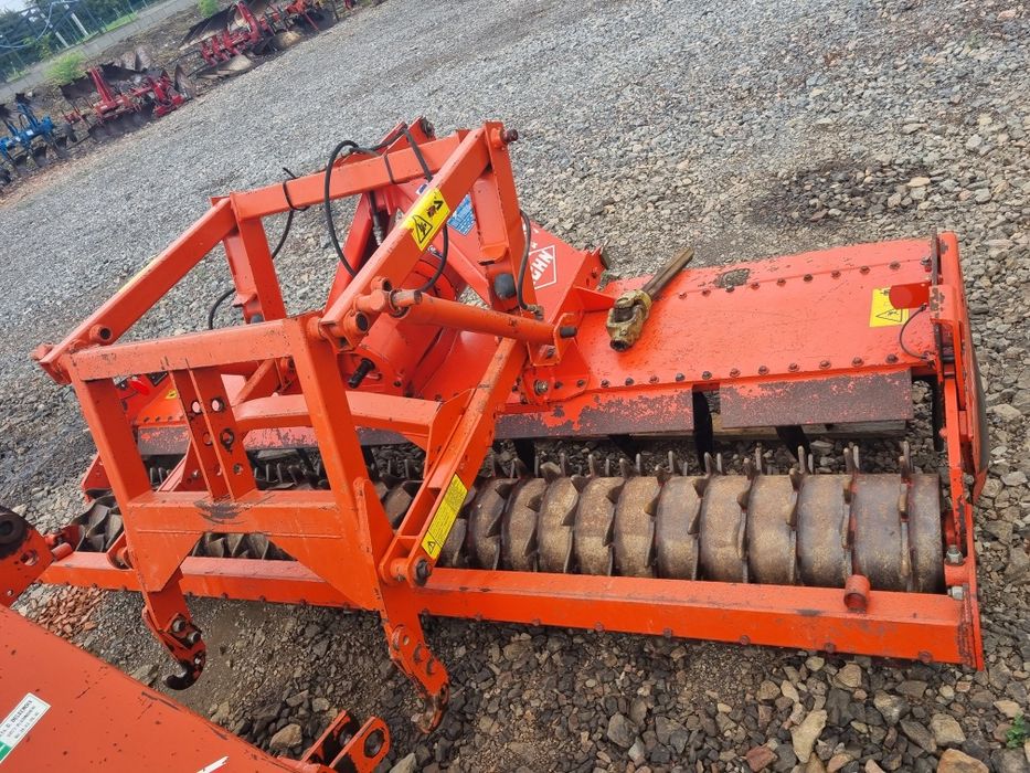 Freza Grapa Rotativa Kuhn HRB 302D