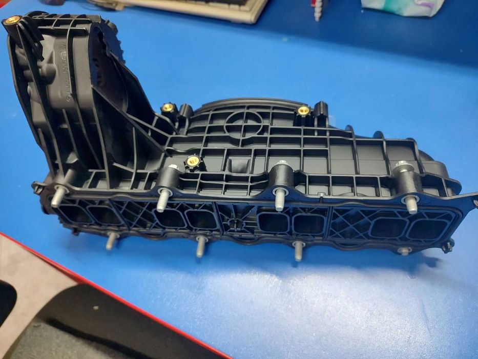 Всмукателен колектор MB Мерцедес