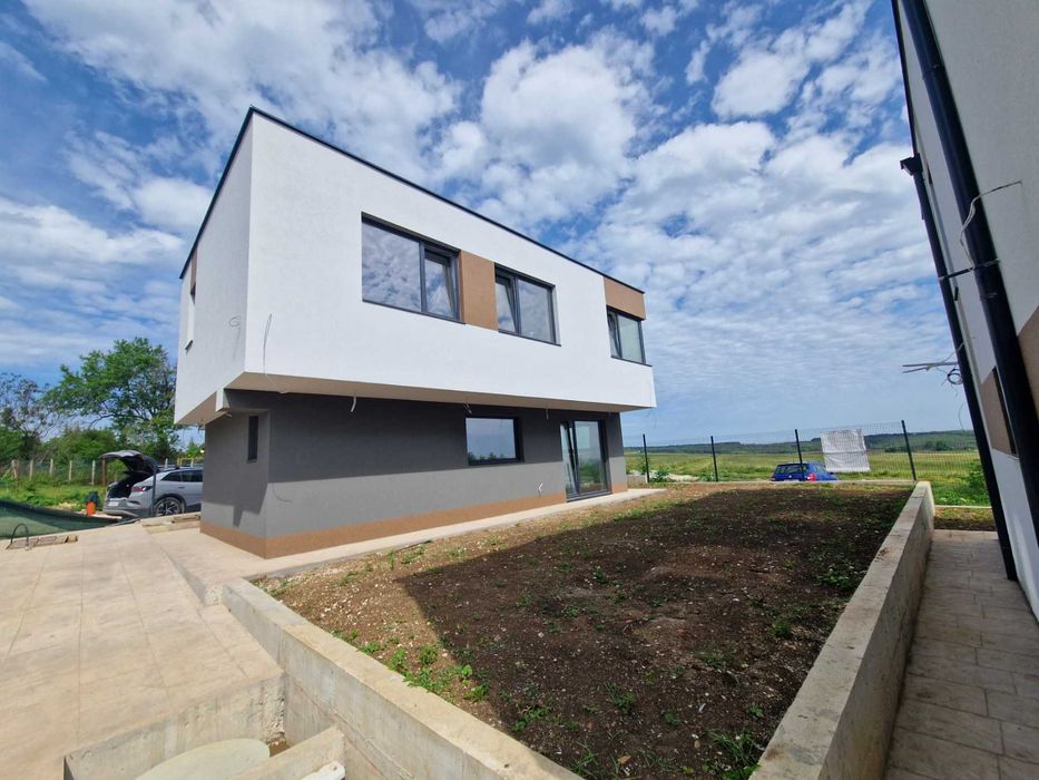 Продава се Къща в с. Кичево, Област Варна - 126 кв.м за 1572 €/кв.м - Снимка #3