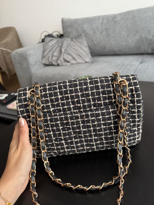 Чанта Chanel с дълга дръжка