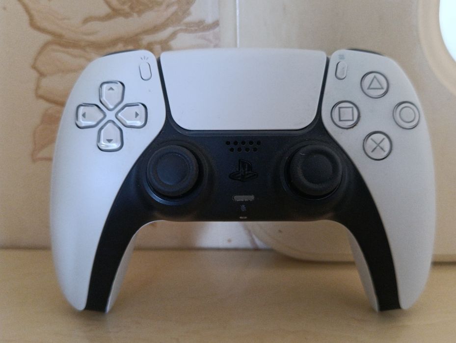 PS5 Джойстик продам!