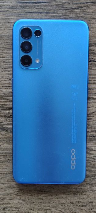 Продавам смартфон OPPO Reno 5