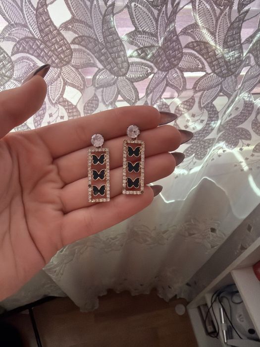 Серьги с заклёпкой
