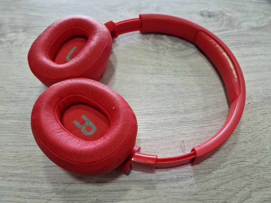 Bluetooth слушалки JBL TUNE 750BTNC