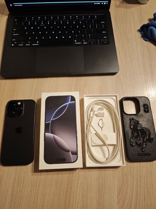 Продам IPhone 16 Pro 256GB