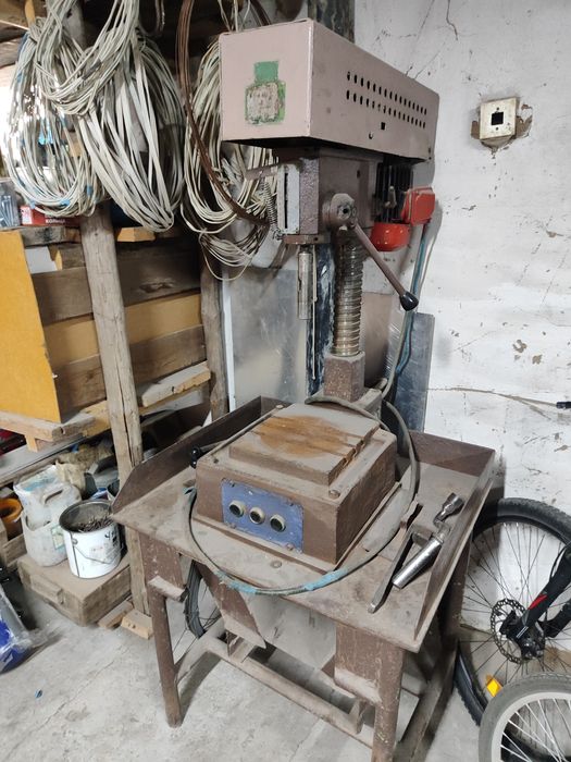 Продам сверлильный станок станок