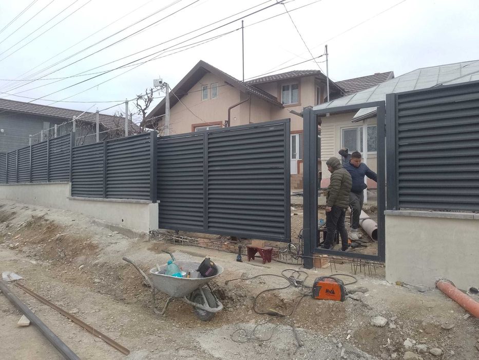 Garduri si porti stil jaluzea, sipca metalica, tabla cutata