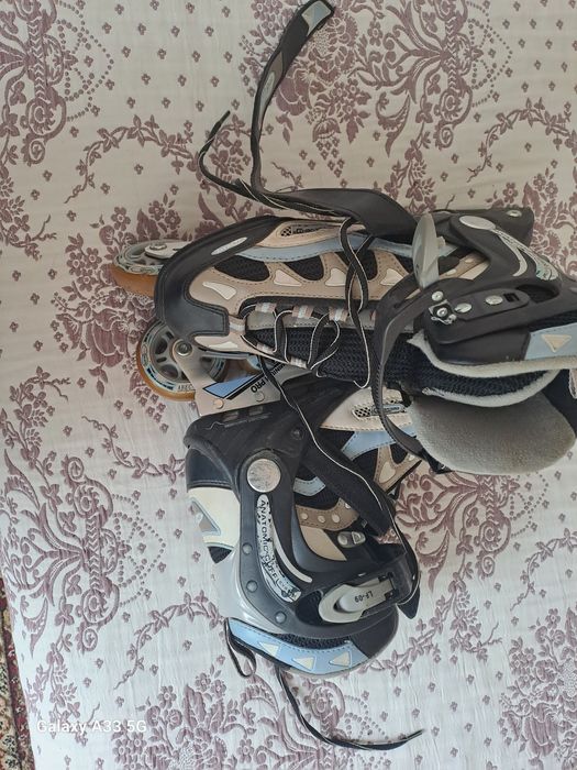 Роликовые коньки