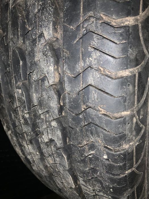 Продам Шины  размер 225/70 R15C