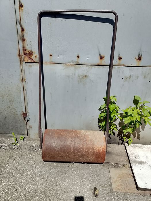 Продам каток б/у.Звоните.