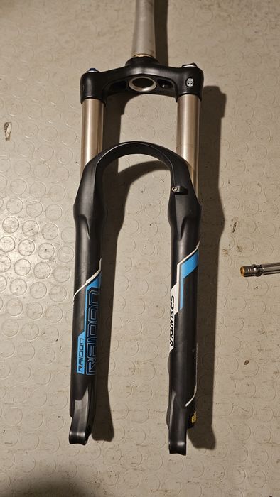 Вилка Suntour Raidon 27.5+ boost