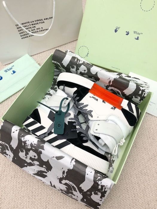 Off White Vulcanized