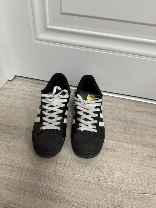 кроссовик Adidas Superstar