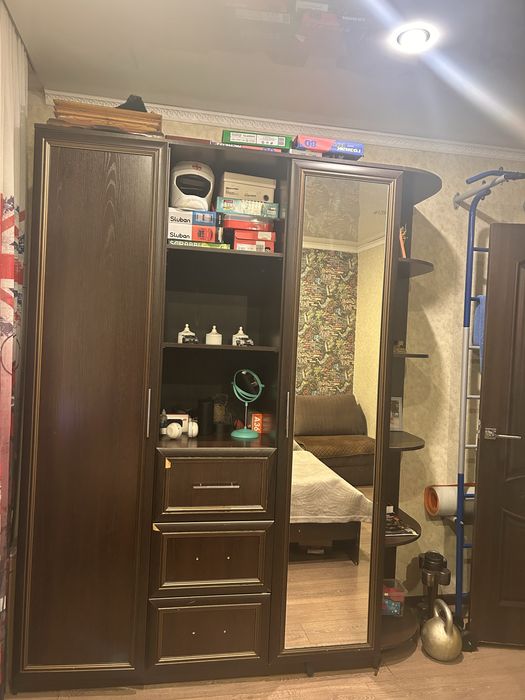 Продам Шифоньер, 2 кровати с матрасом